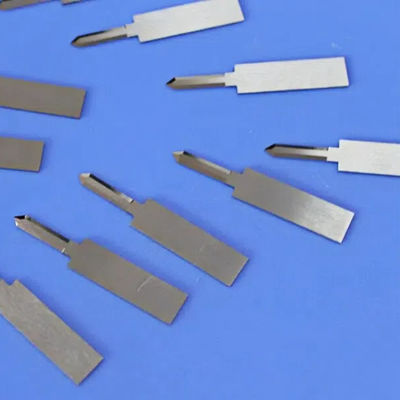 92HRA Tungsten Carbide Knife 0.5μm Grain for Rubber Cutting