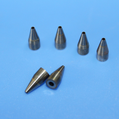 Qualität 0.85mm Ultra-Hochpräzisions-Laser-Lötung Tungsten-Stahl Düse Fabrik